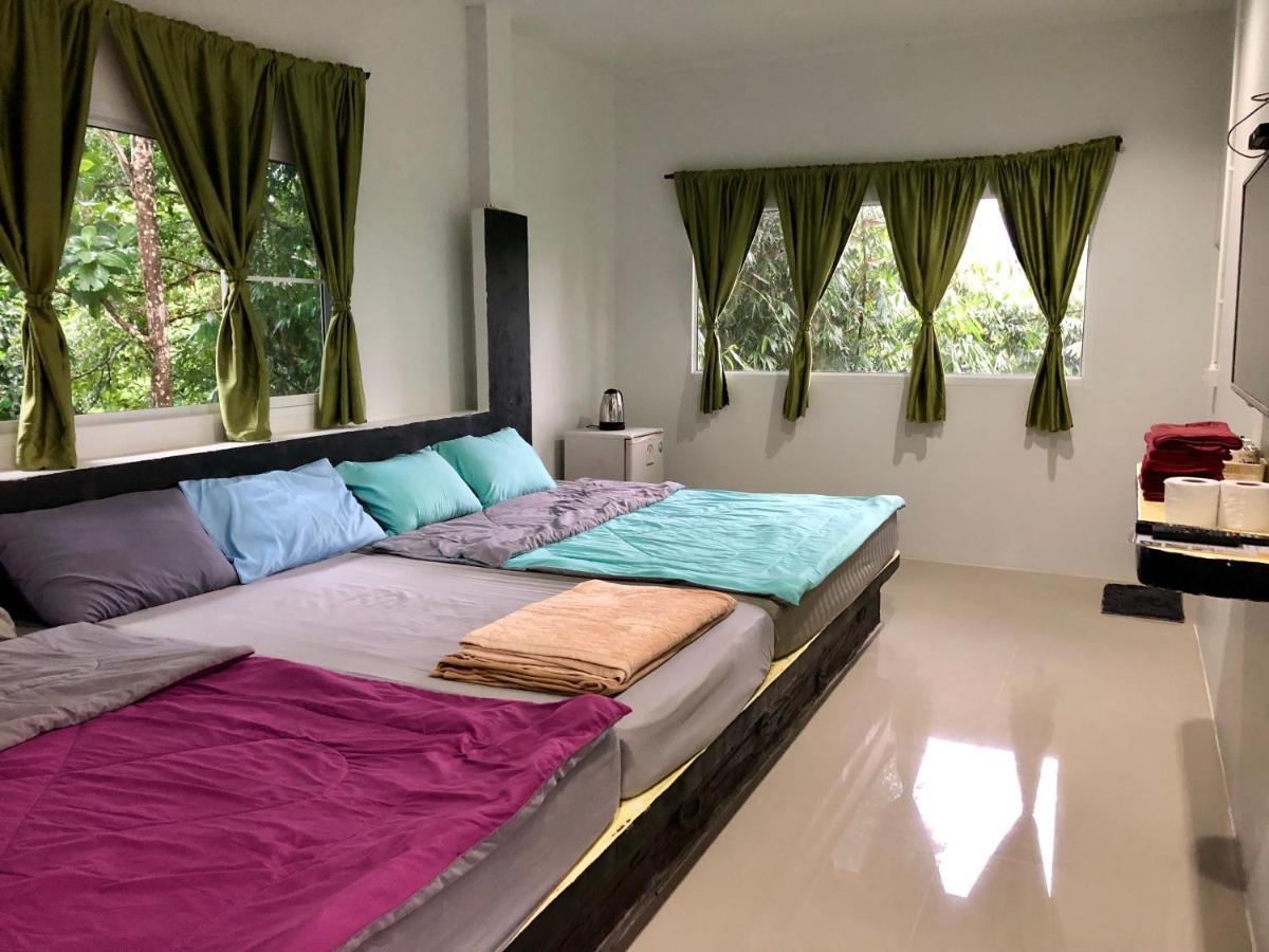 Chillchillsangkhlaburi โรงแรมชิลชิลสังขละบุรี Exterior photo