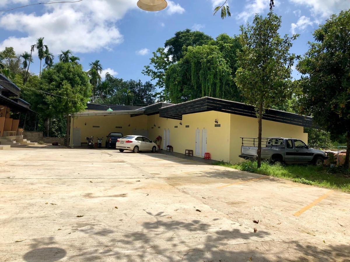 Chillchillsangkhlaburi โรงแรมชิลชิลสังขละบุรี Exterior photo